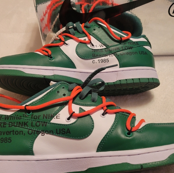 SOLD- Nike Dunks - Picture 2 of 6